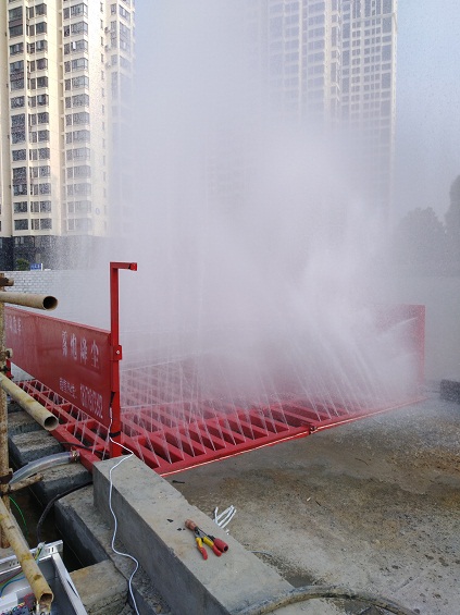 荊門廠家長期供應(yīng)建筑工地洗輪機 工地自動洗車設(shè)備